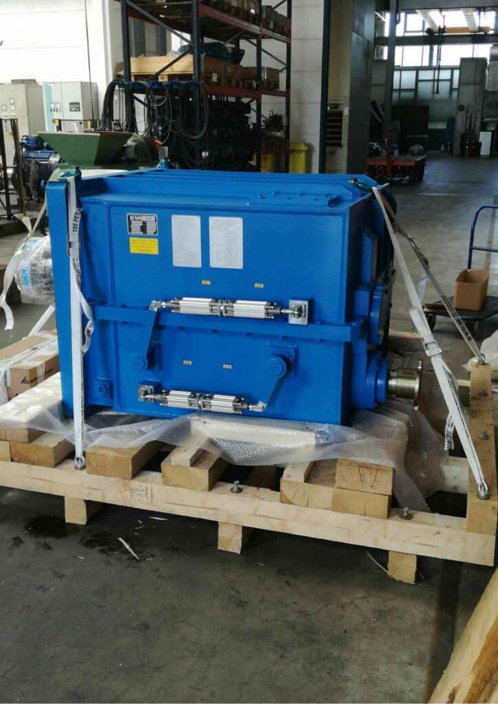 Schwerehydraulikzylinder, KWE Industriehydraulik, KWE Klein & Wilhelm Engineering GmbH, Industriezubehör, Hydrauliksysteme.